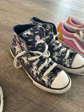 Converse Kids High-Top Sneakers Navy Unicorn Print
